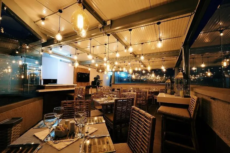 ****  Seven Inn Hotel Medellin Colombia