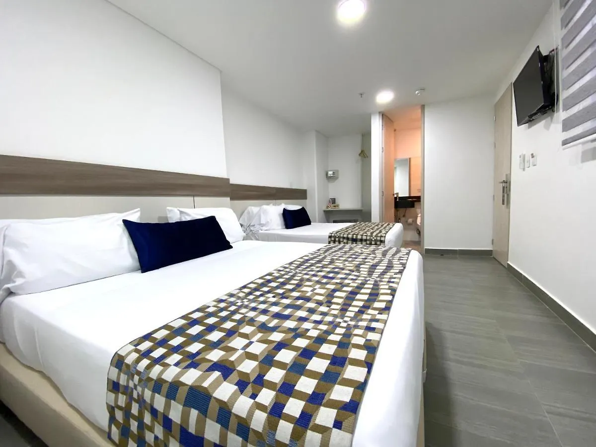 מדיין Seven Inn Hotel