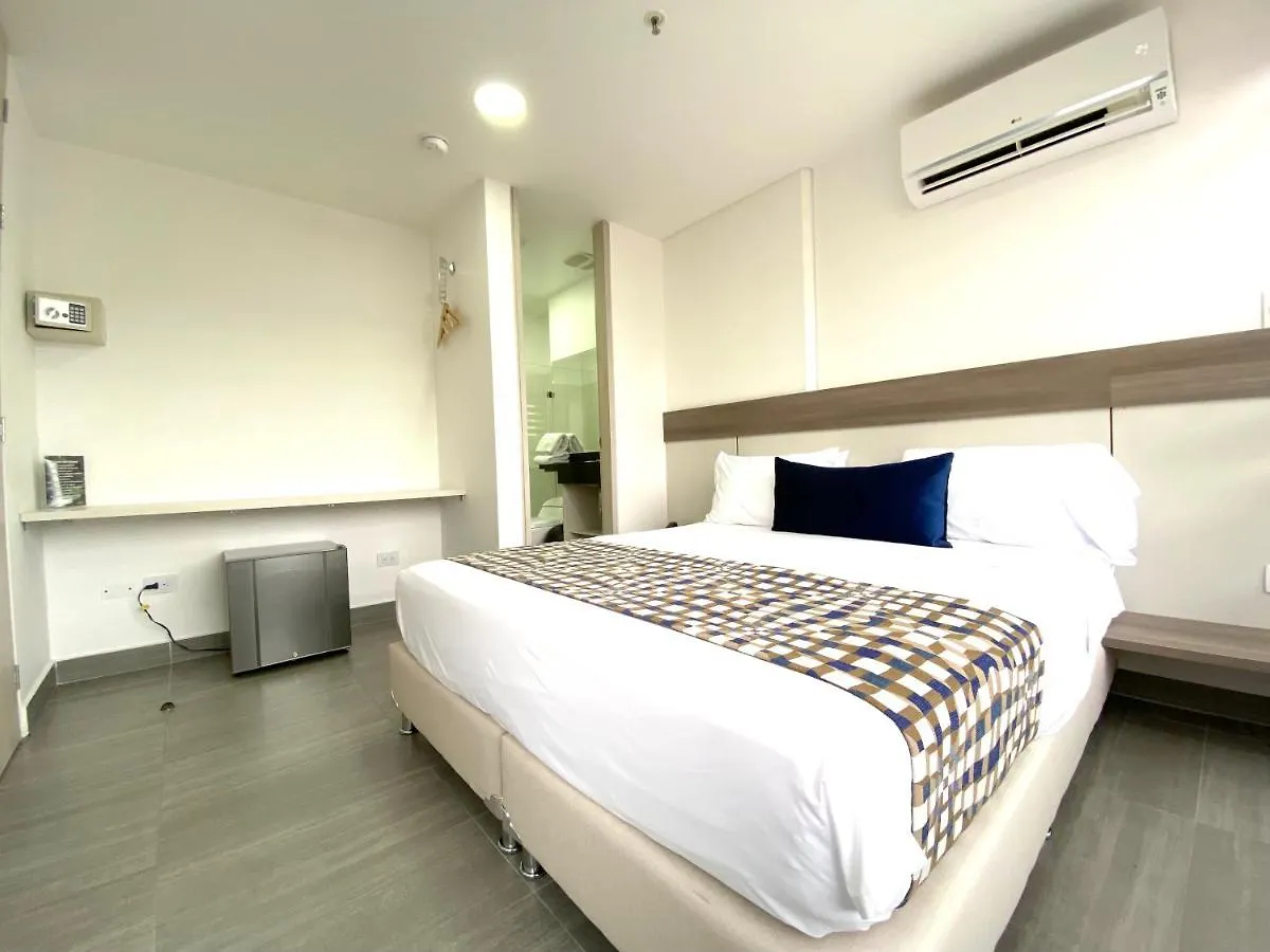 מדיין Seven Inn Hotel