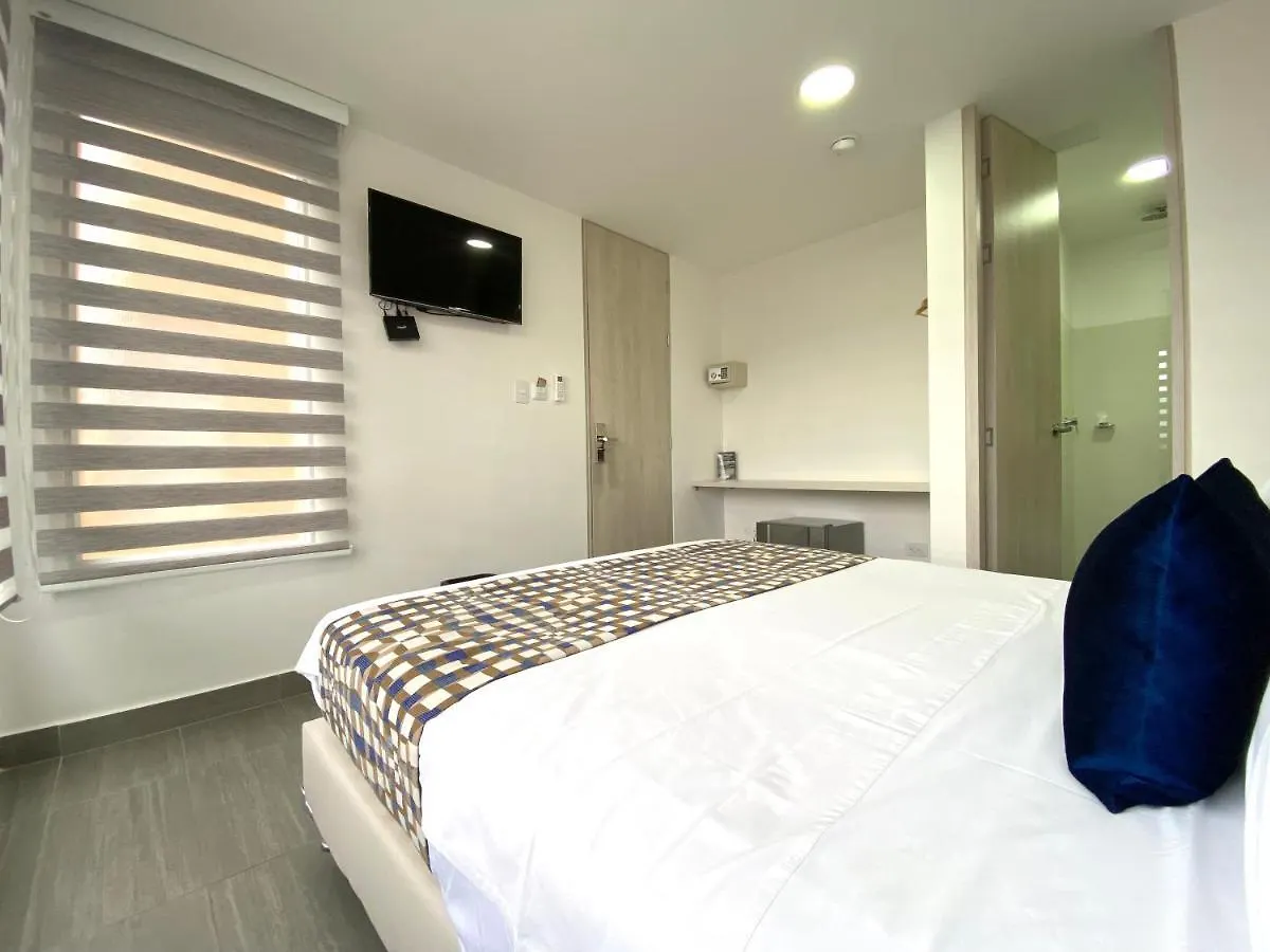 מדיין Seven Inn Hotel 4*,