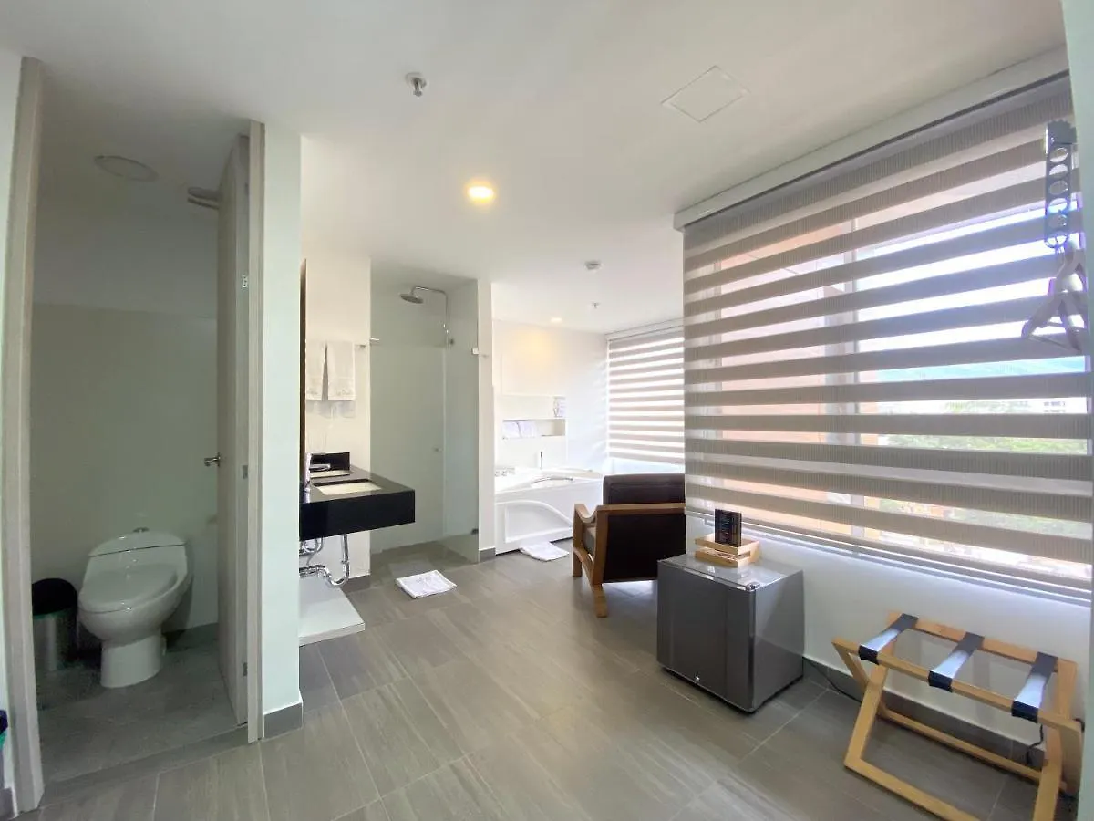 מדיין Seven Inn Hotel