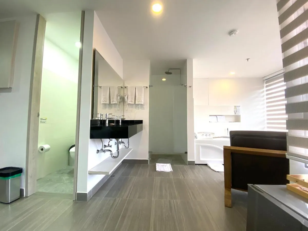 ****  מדיין Seven Inn Hotel קולומביה