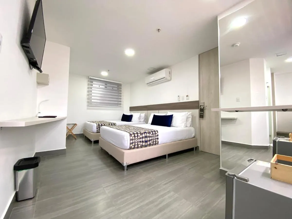 מדיין Seven Inn Hotel