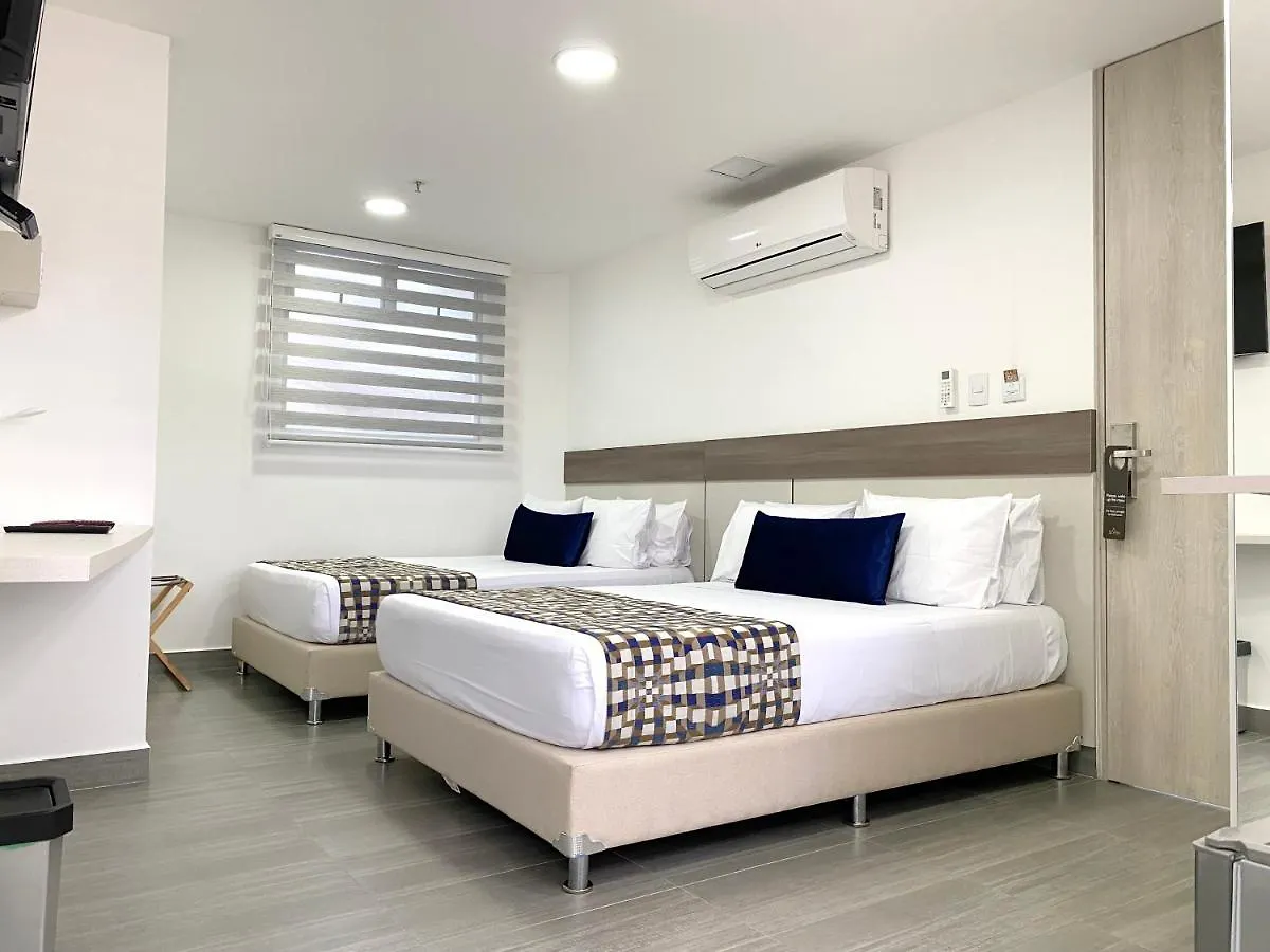 Seven Inn Hotel 麦德林