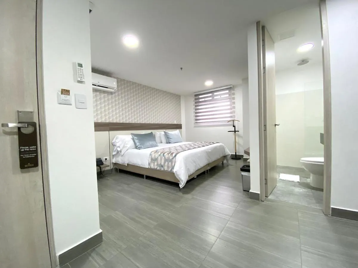 מדיין Seven Inn Hotel קולומביה