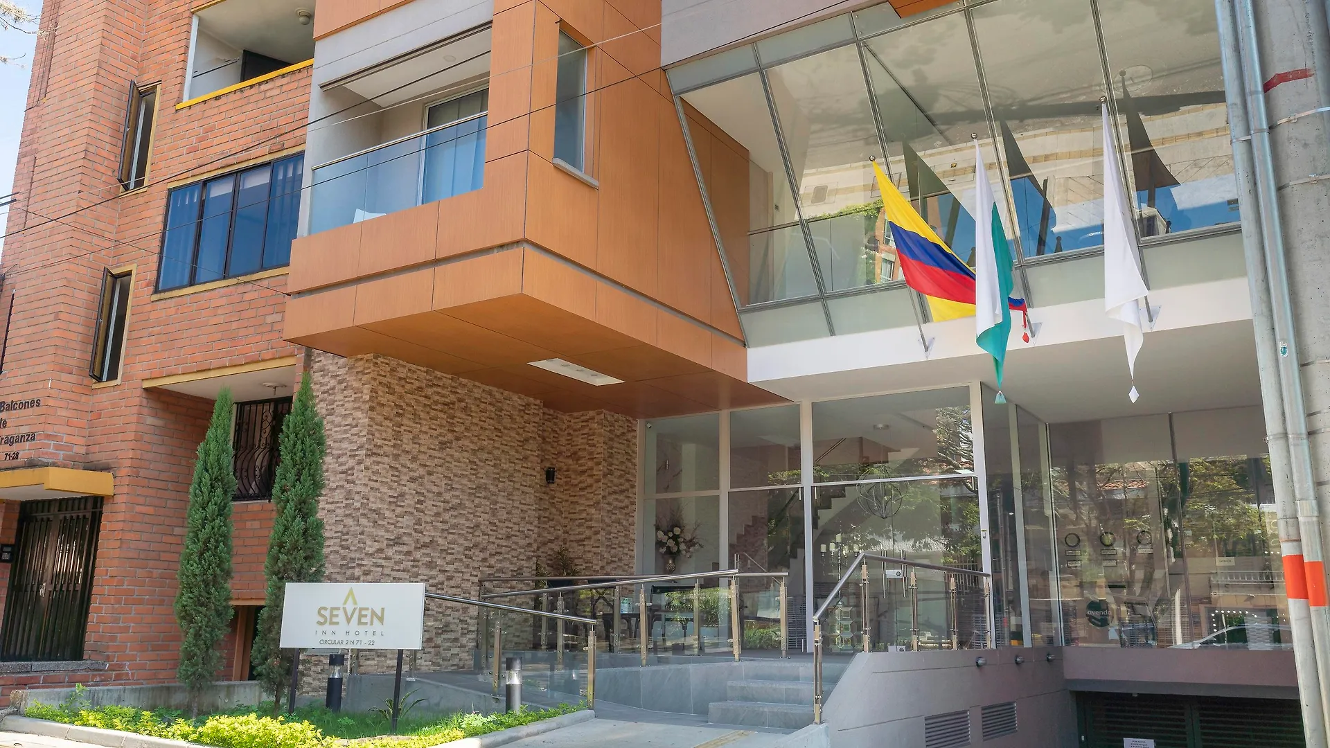 מדיין Seven Inn Hotel