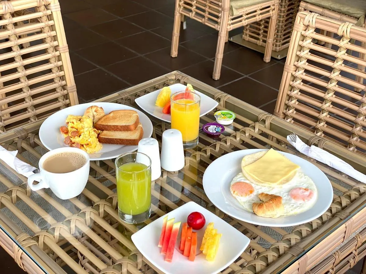 ****  מדיין Seven Inn Hotel קולומביה