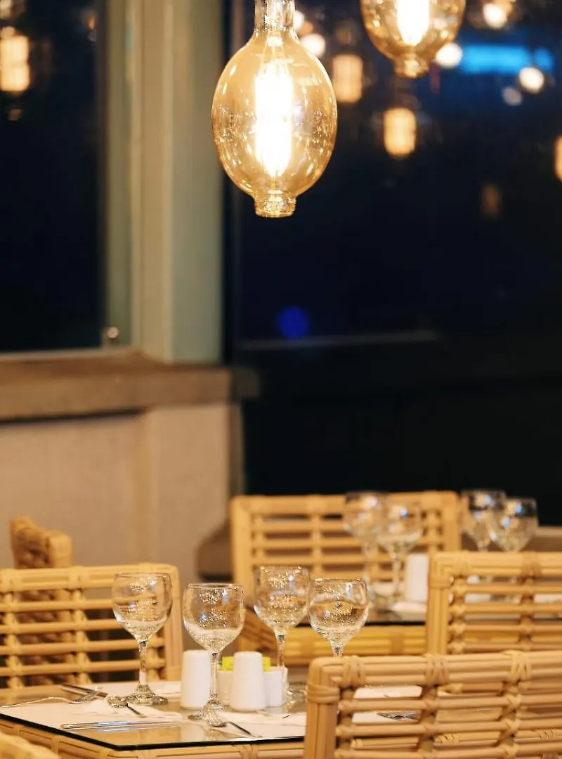 מדיין Seven Inn Hotel